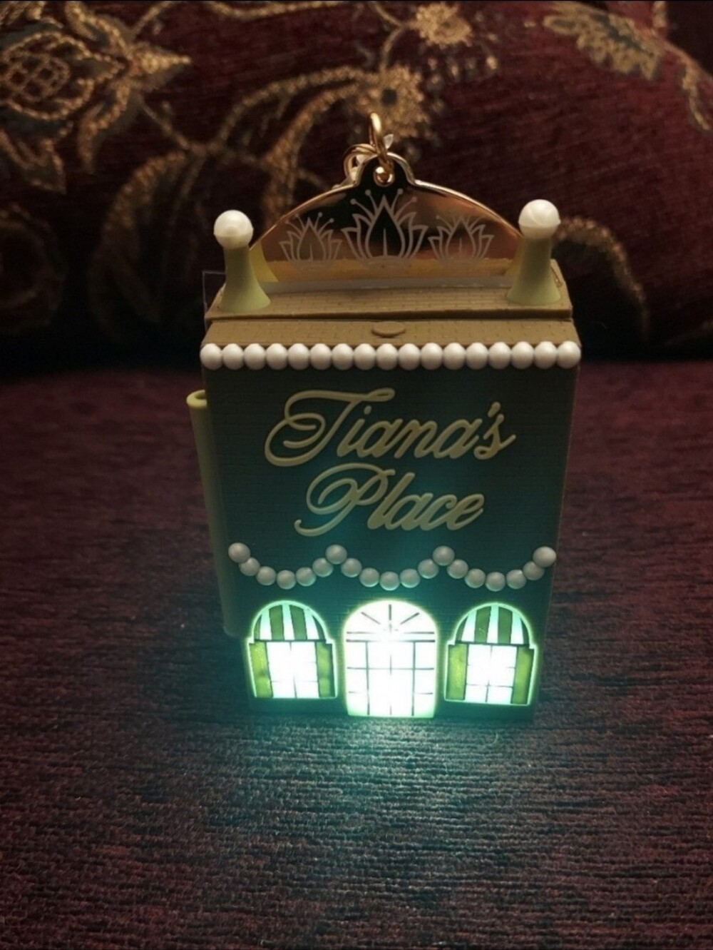 Disney princess Tiana pocketback holder by bath and body works. PRICE IS FIRM